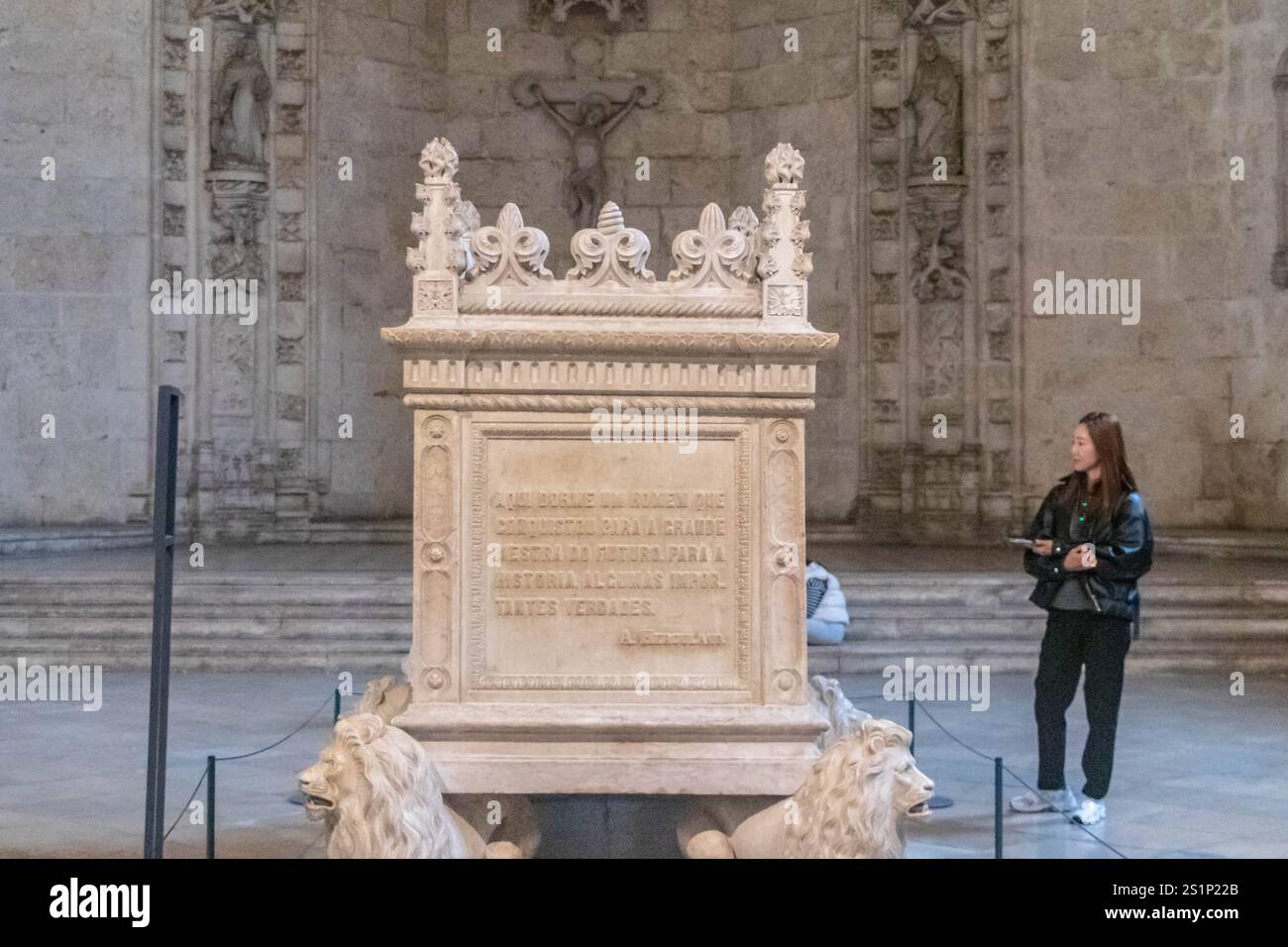 Die Kapelle mit dem Grab von Alexandre Herculano, mit Dekoration im Manuelinstil im Kloster Jerónimos, in t Stockfoto