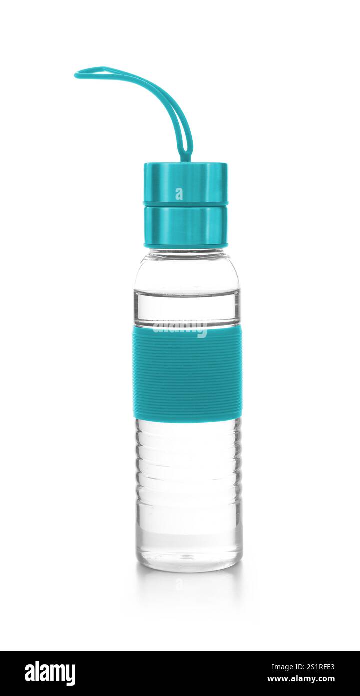 Sportwasserflasche mit Riemen auf weißem Hintergrund. Modell für Design Stockfoto