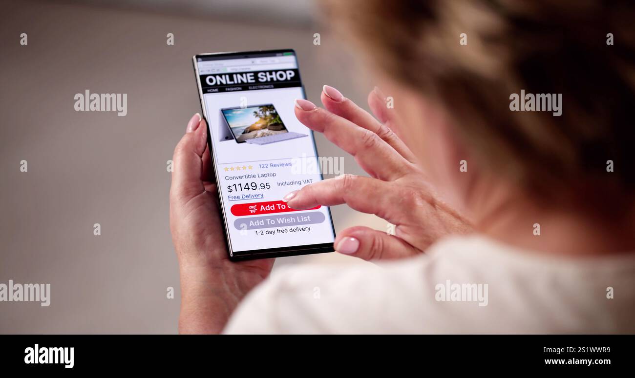 Online-E-Commerce-Shopping-Kasse Auf Handy Stockfoto
