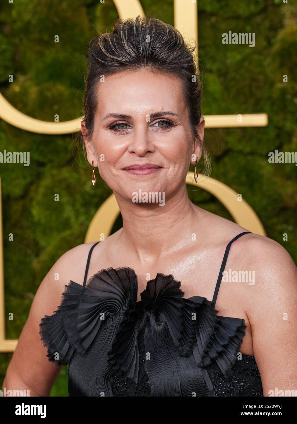 Los Angeles, USA. Januar 2025. Lauren LeFranc ging auf dem roten Teppich bei den 82. Jährlichen Golden Globe Awards, die am 5. Januar 2025 im Beverly Hilton Hotel in Beverly Hills, KALIFORNIEN, stattfanden. (Foto: Sthanlee Mirador/SipaUSA) Credit: SIPA USA/Alamy Live News Stockfoto