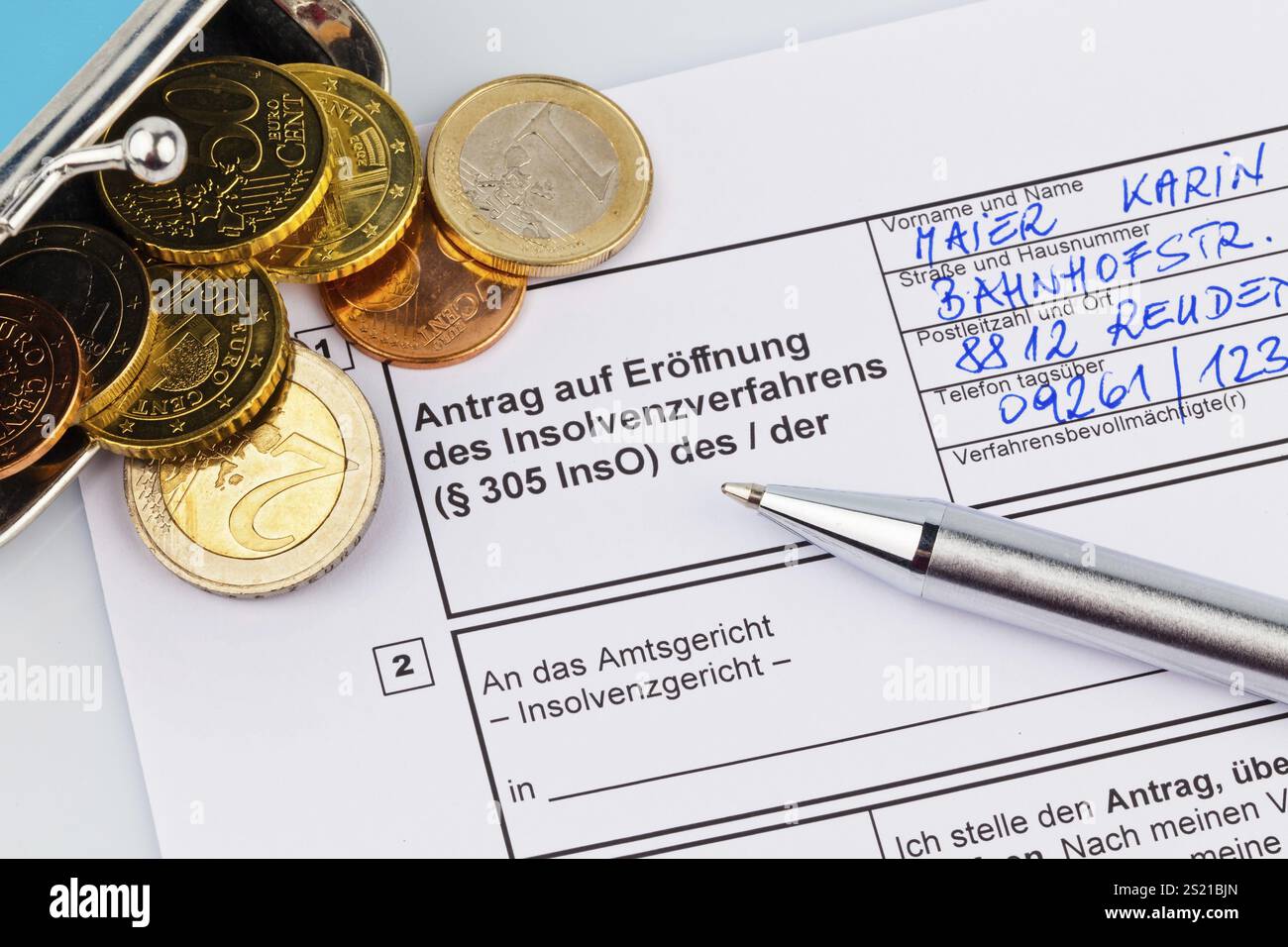 Der Insolvenzantrag für Privatpersonen in Deutschland Österreich Stockfoto