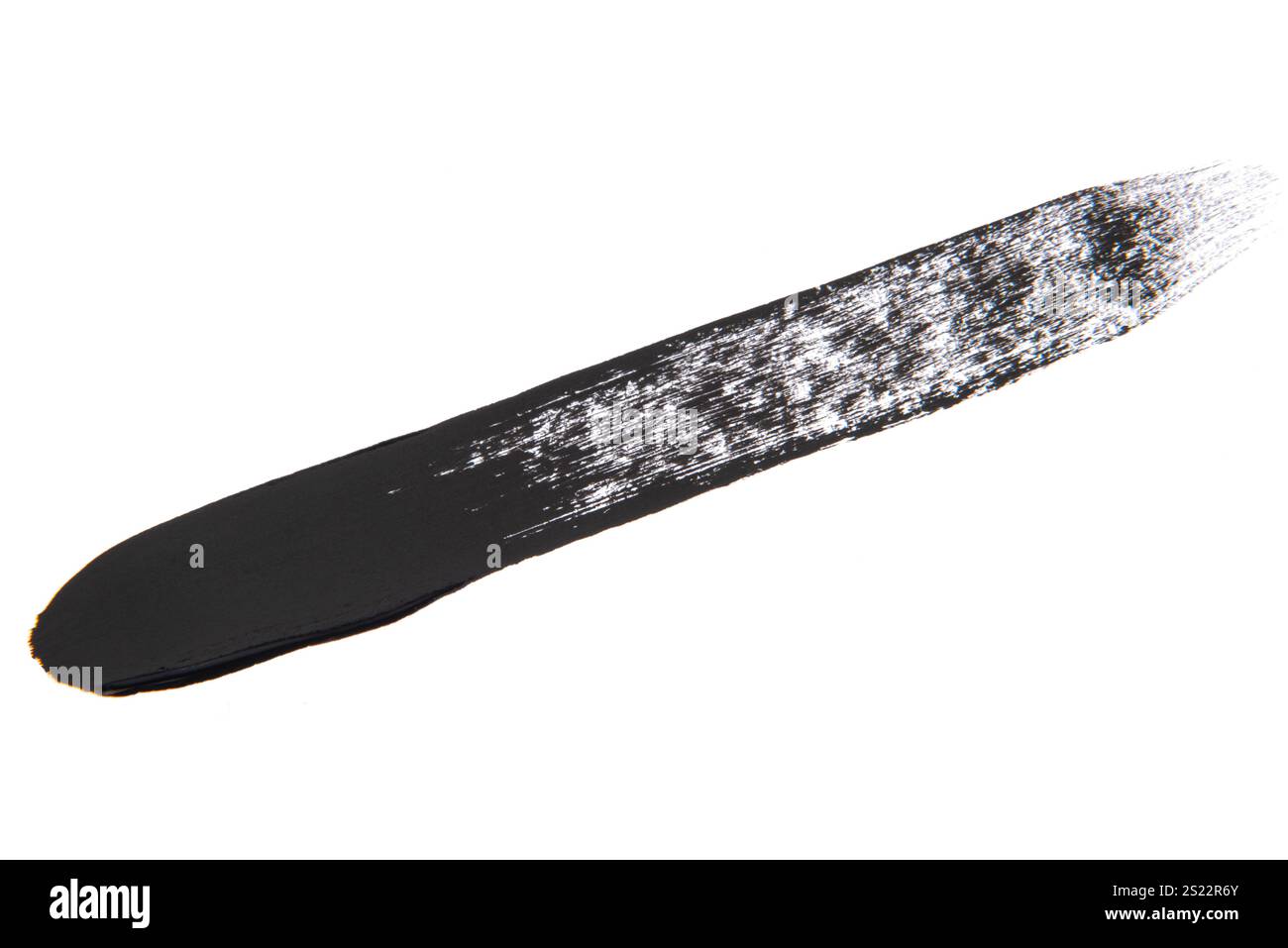 Schwarze Pinselstriche isoliert auf weißem Hintergrund. Von Hand lackieren. Stockfoto
