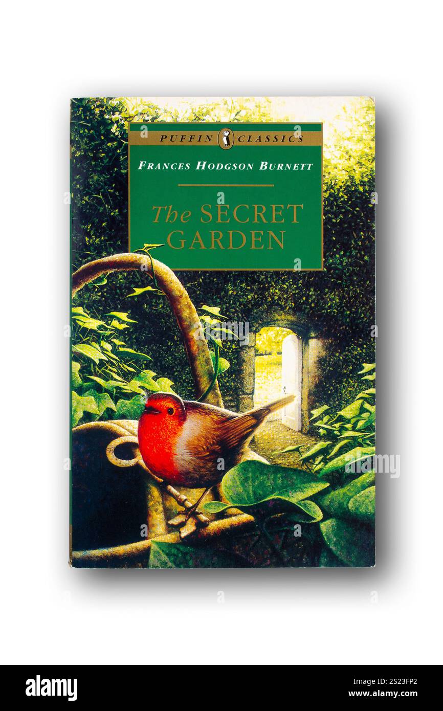 The Secret Garden von Frances Hodgson Burnett, herausgegeben von Puffin Classics. (Ausschnitt mit Schatten vor reinweißem Hintergrund). Stockfoto