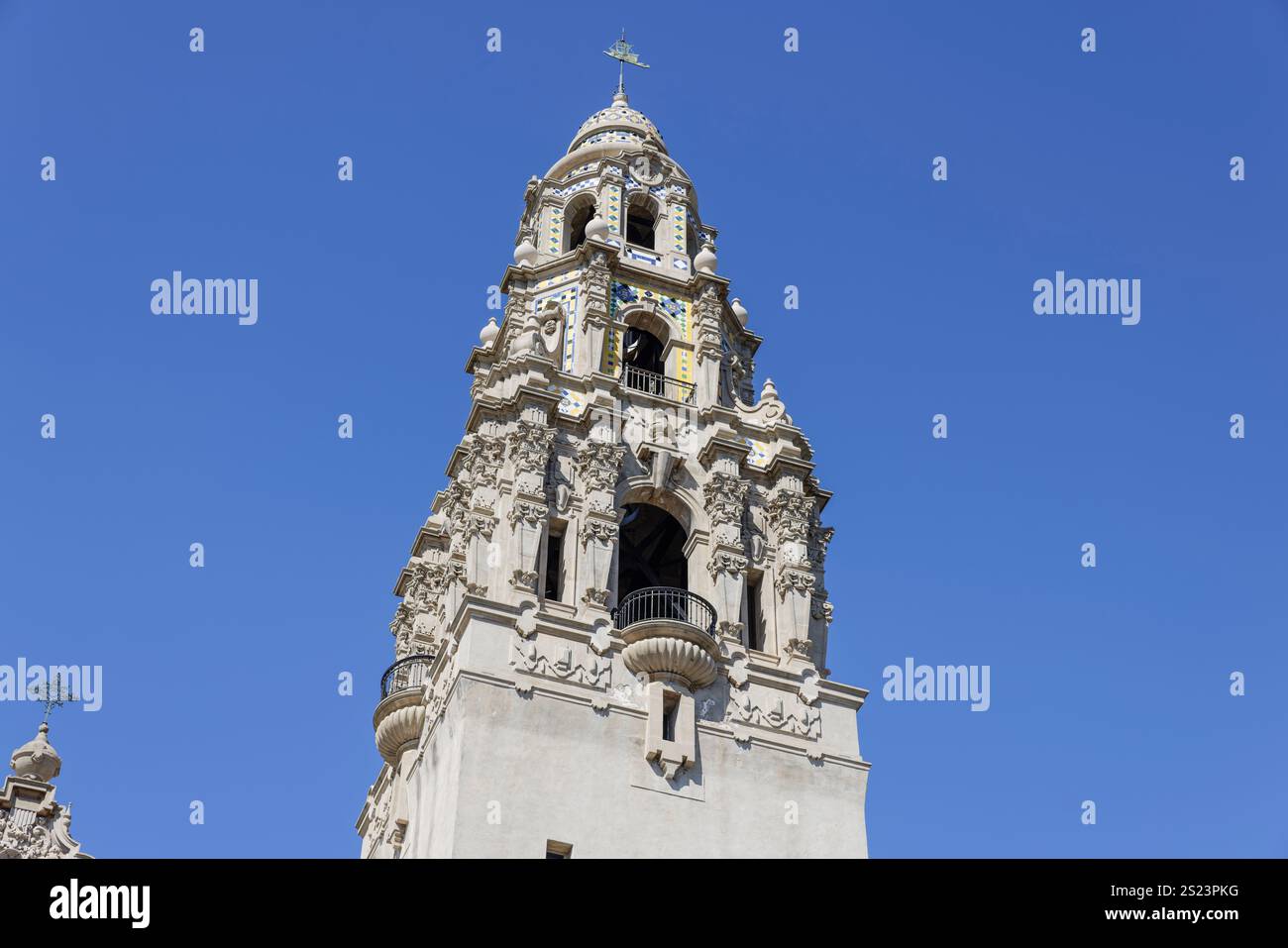 Kalifornisches Gebäude und Turm, heute Anthropologiemuseum der USA, El Prado Complex, Balboa Park, US National Historic Place, San Diego, Kalifornien Stockfoto