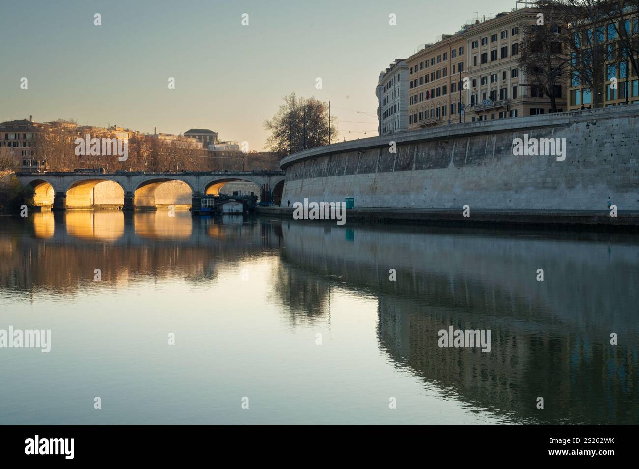 Cavour Bridge, Tiber, Rom, Italien, Europa Stockfoto