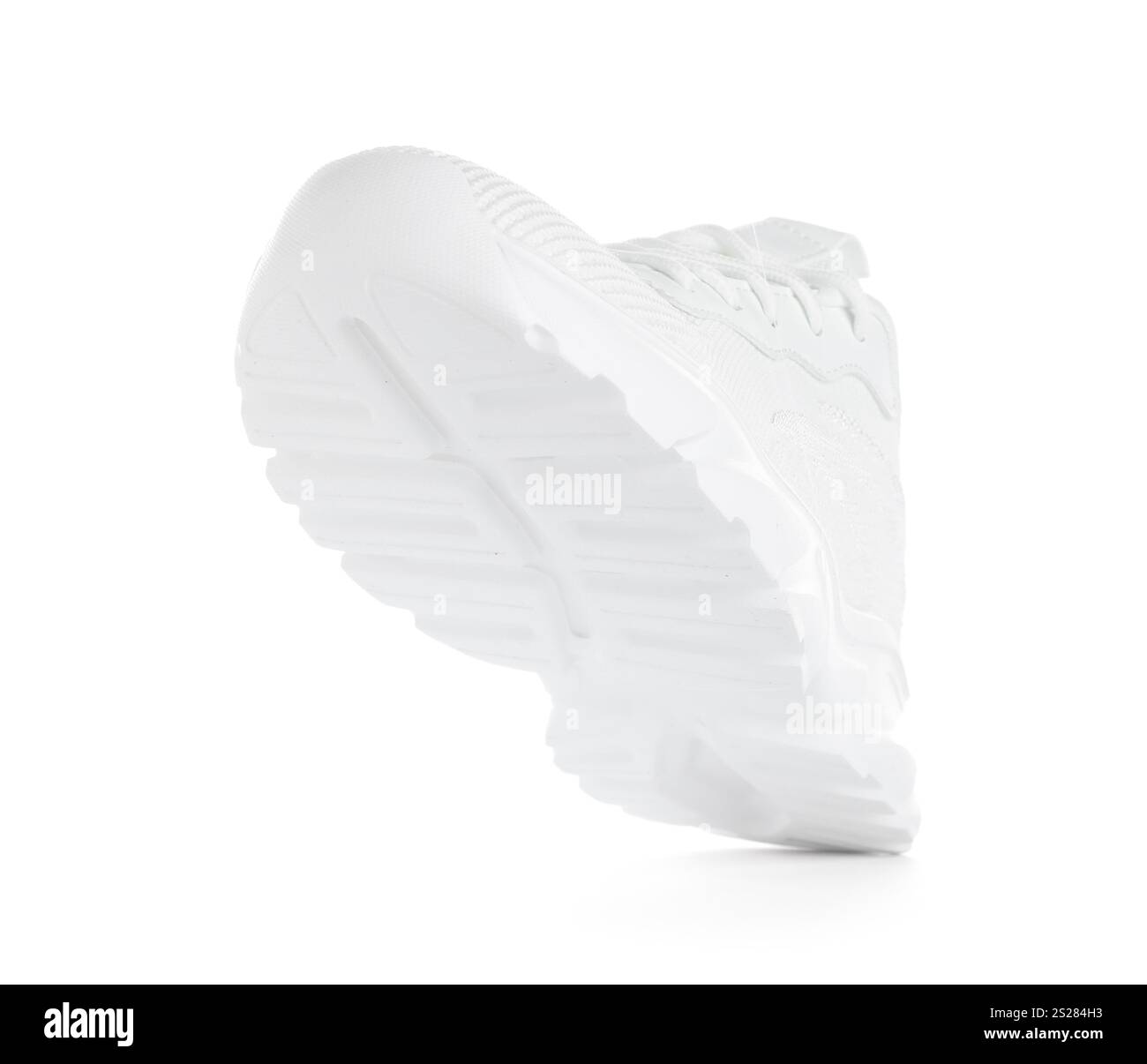 Ein stylischer Sneaker in weiß. Bequemes Schuhwerk Stockfoto