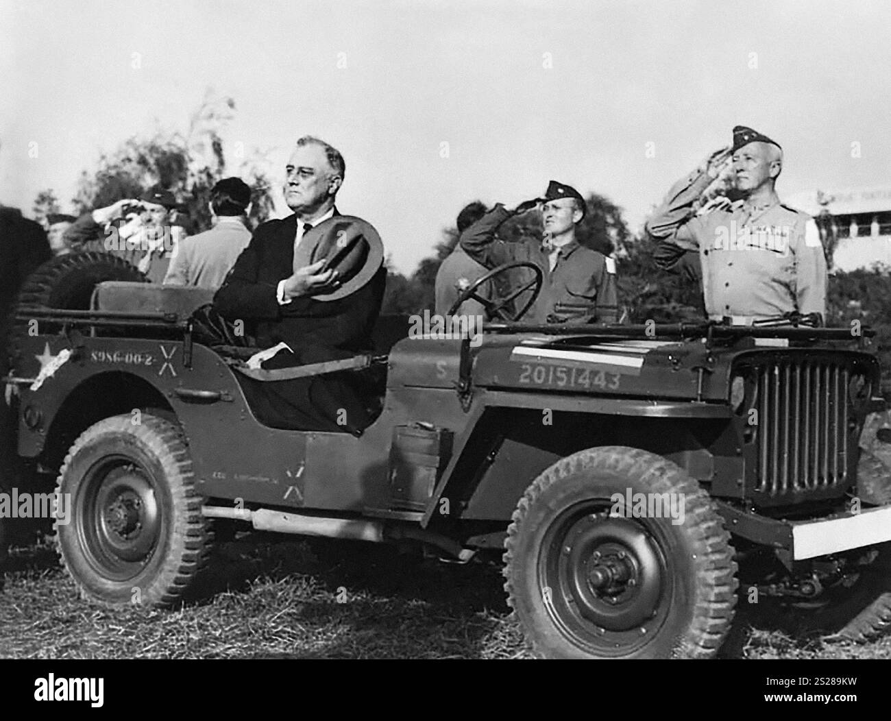 US-Präsident Franklin D. Roosevelt berichtet über die Truppen im Camp Anfa während einer Reise zur Casablanca Conference, Casablanca, Marokko, Franklin D. Roosevelt Presidential Library & Museum, 19. Januar 1943 Stockfoto