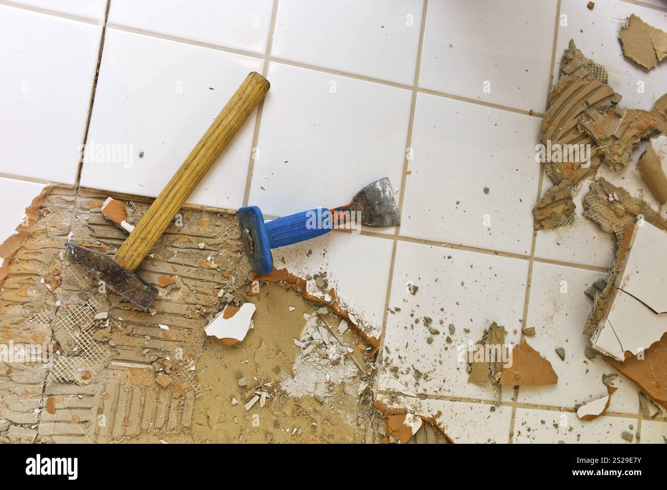 Die Renovierung und Renovierung eines Badezimmers durch einen Baumeister Österreich Stockfoto