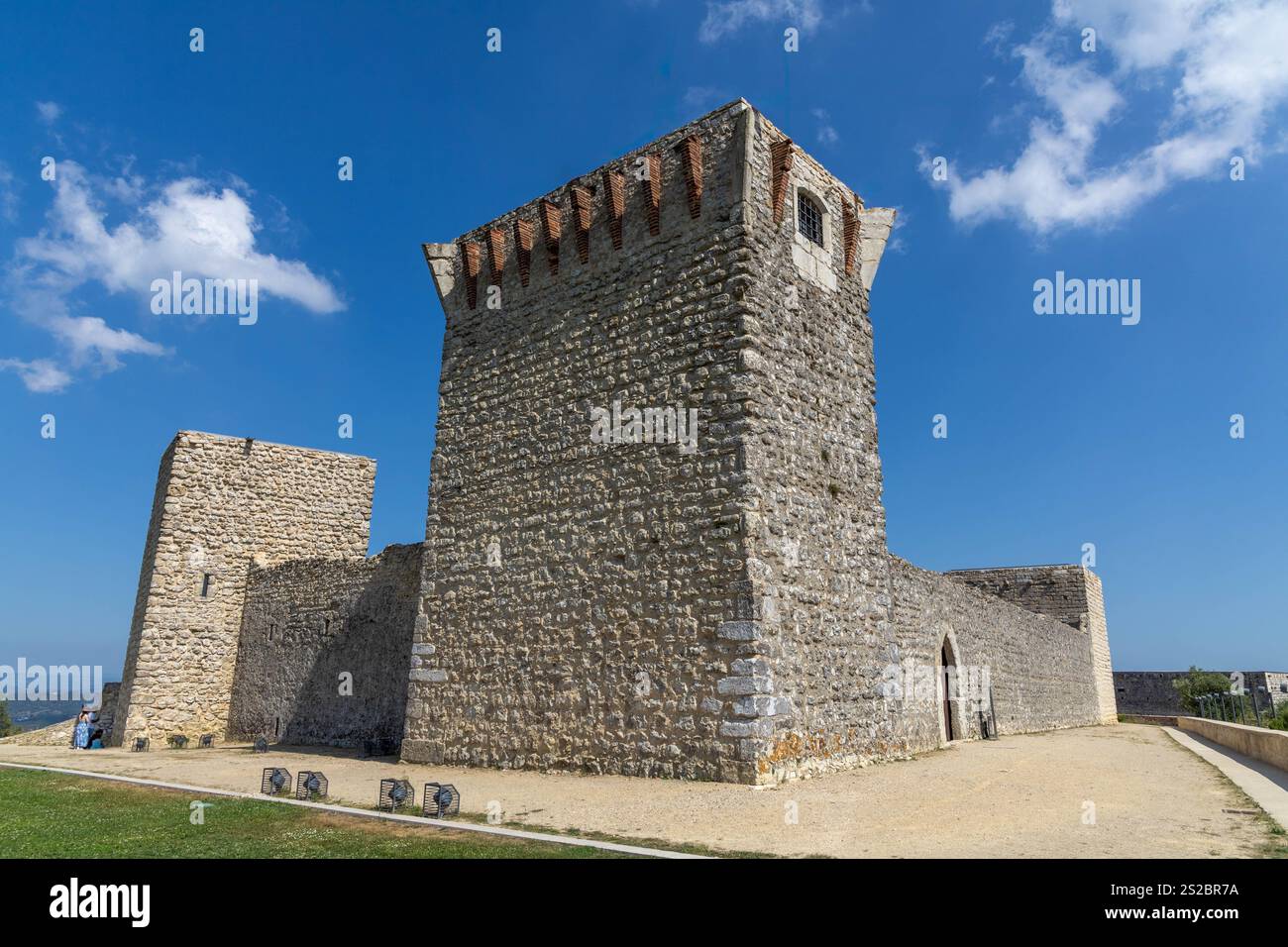 Mittelalterliche Burgtürme von Ourem, Bezirk Santarem, Portugal Stockfoto