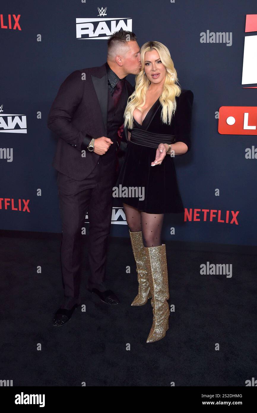 The Miz und Maryse Ouellet bei der Premiere der Wrestling Show WWE Monday Night RAW auf Netflix im Intuit Dome. Inglewood, 06.01.2025 *** The Miz and Maryse Ouellet bei der Premiere der Wrestling-Show WWE Monday Night RAW auf Netflix im Intuit Dome Inglewood, 06 01 2025 Foto:xD.xStarbuckx/xFuturexImagex RAW 5209 Stockfoto