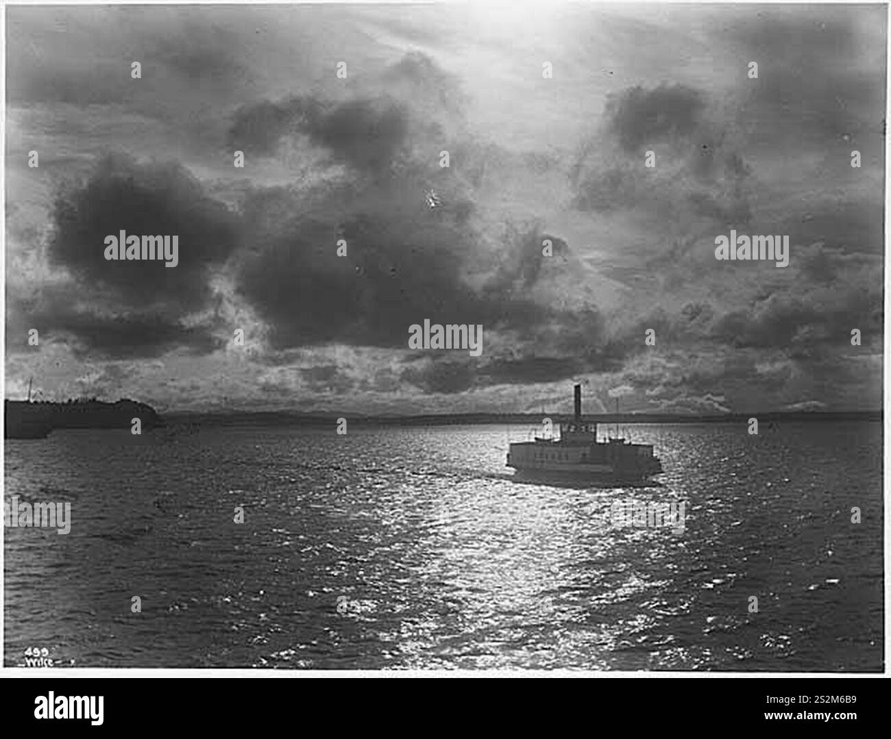 Fähre „City of Seattle“ auf Elliott Bay, Seattle, CA 1898 Stockfoto