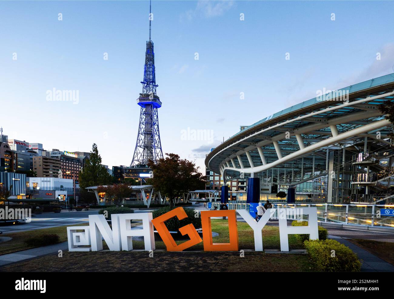 Der Name des Nagoya TV Tower wurde in Chubu Electric Power MIRAI Tower in Downtown Nagoya Japan geändert Stockfoto