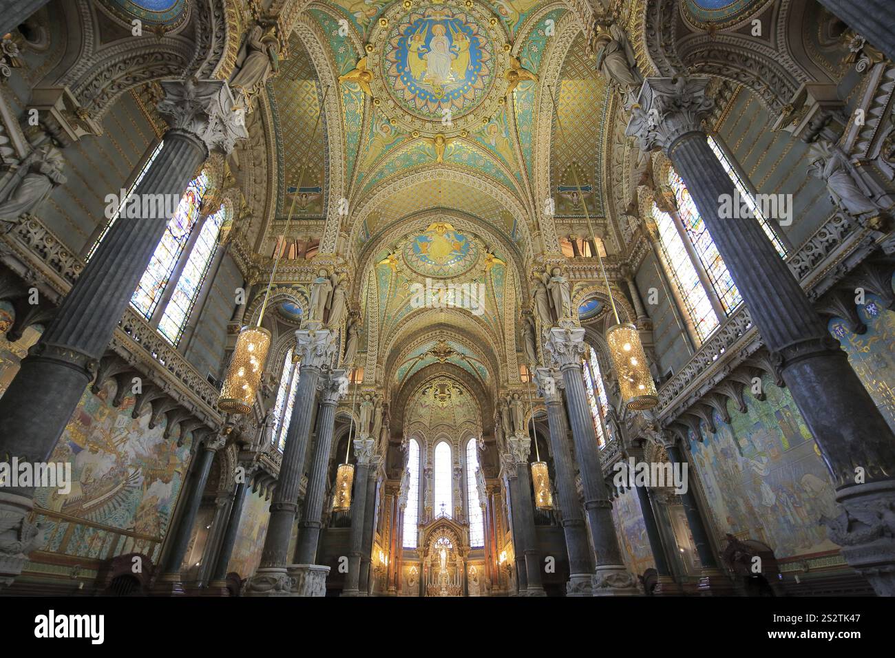 Basilika Notre-Dame de Fourviere, Lyon, Auvergne-Rhone-Alpes, Frankreich, Europa Stockfoto