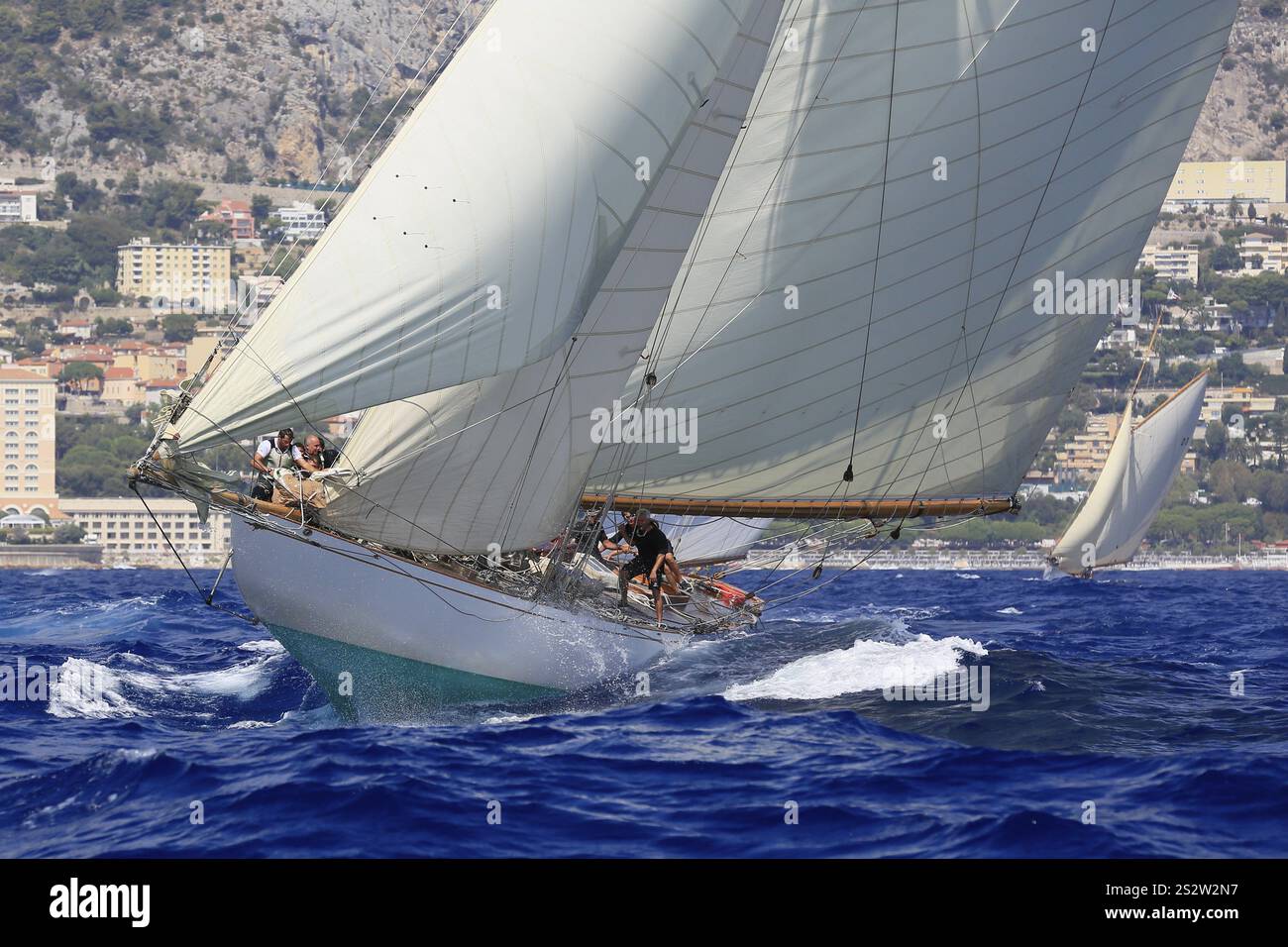 Rennen Sie die Regatta der letzten vier erhaltenen historischen Segelyachten der 15-Meter-Klasse während der Monaco Classic Week 2017, Race of the Classic Sailing Stockfoto