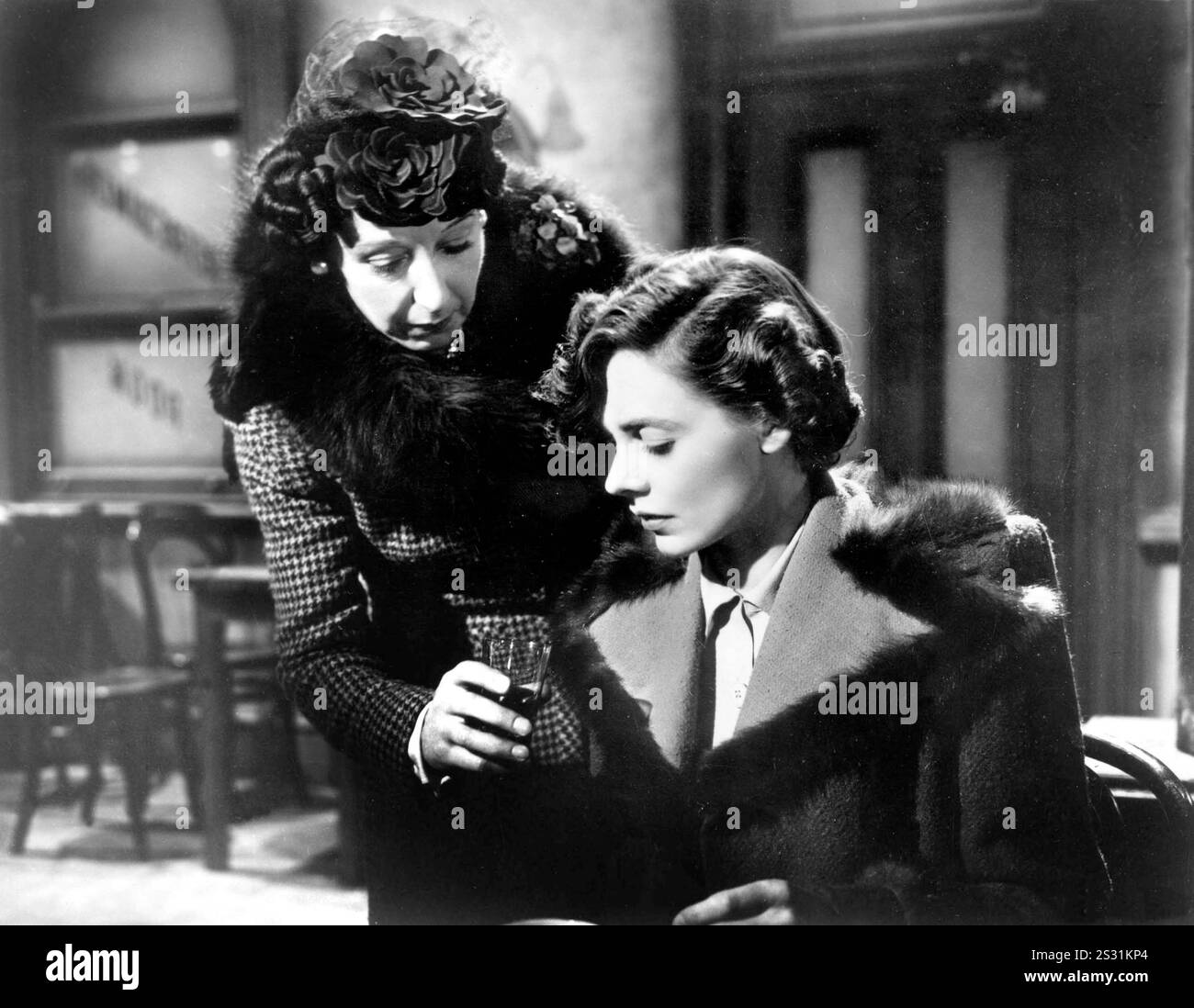 KURZE BEGEGNUNG MIT EVERLEY GREGG, CELIA JOHNSON Datum: 1946 Stockfoto