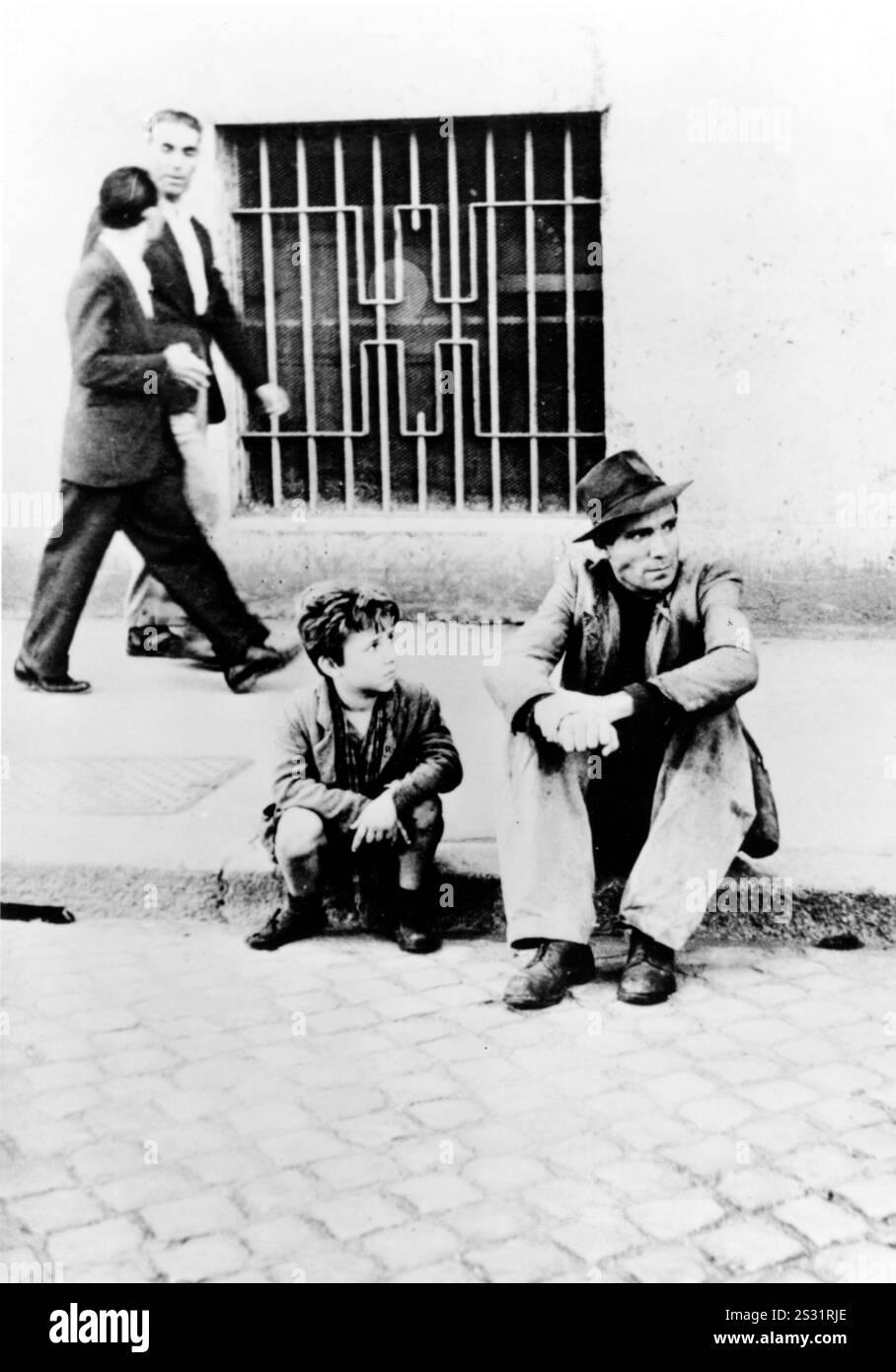 LADRI DI BICLETTE BILD AUS DEM RONALD GRANT ARCHIV Datum: 1948 Stockfoto