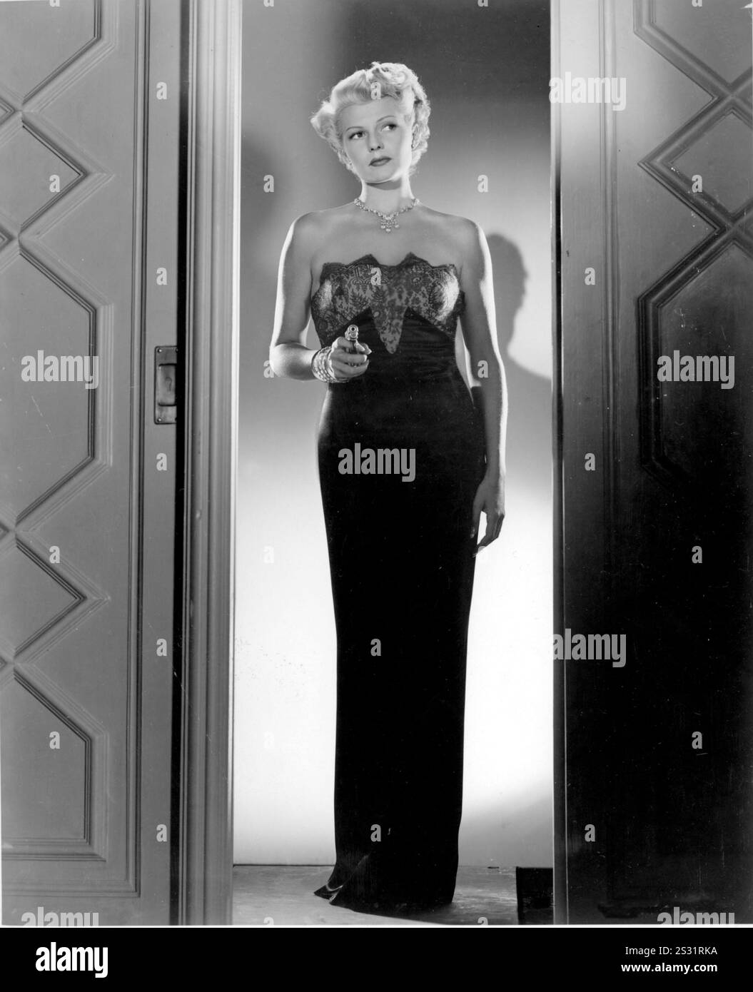 DIE DAME AUS SHANGHAI COLUMBIA STELLT SICH RITA HAYWORTH VOR Datum: 1947 Stockfoto