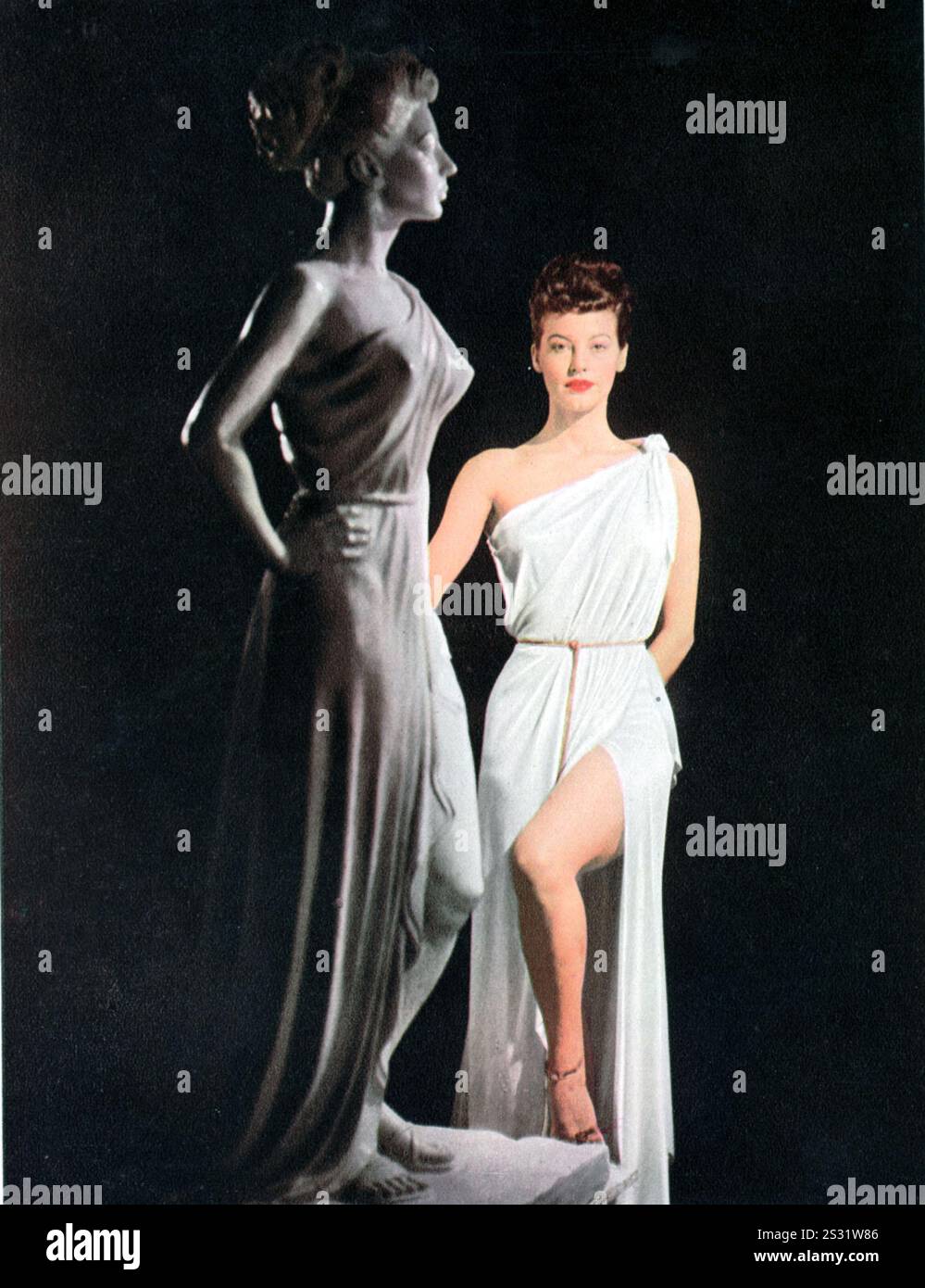 ONE TOUCH OF VENUS REGIE VON WILLIAM SEITER FARBWERBUNG AUFNAHME VON AVA GARDNER FÜR DIESEN FILM, DER IN SCHWARZ-WEISS-BILD AUS DEM RONALD GRANT ARCHIV FR49/40 GEDREHT WURDE ONE TOUCH OF VENUS (US 1948) REGIE VON WILLIAM SEITER (UND NICHT ERWÄHNT, GREGORY LA CAVA) FARBWERBUNG AUFNAHME VON AVA GARDNER FÜR DIESEN FILM, DER IN SCHWARZ-WEISS GEDREHT WURDE Datum: 1948 Stockfoto