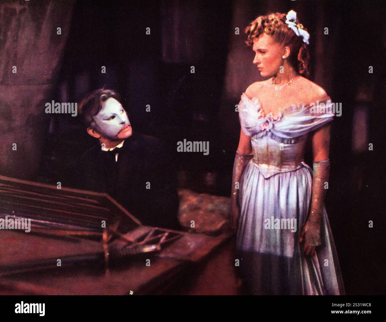 Das PHANTOM DER OPER CLAUDE RAINS UND SUSANNAH MASKE FÖRDERN EINE UNIVERSAL FILM Datum: 1943 Stockfoto
