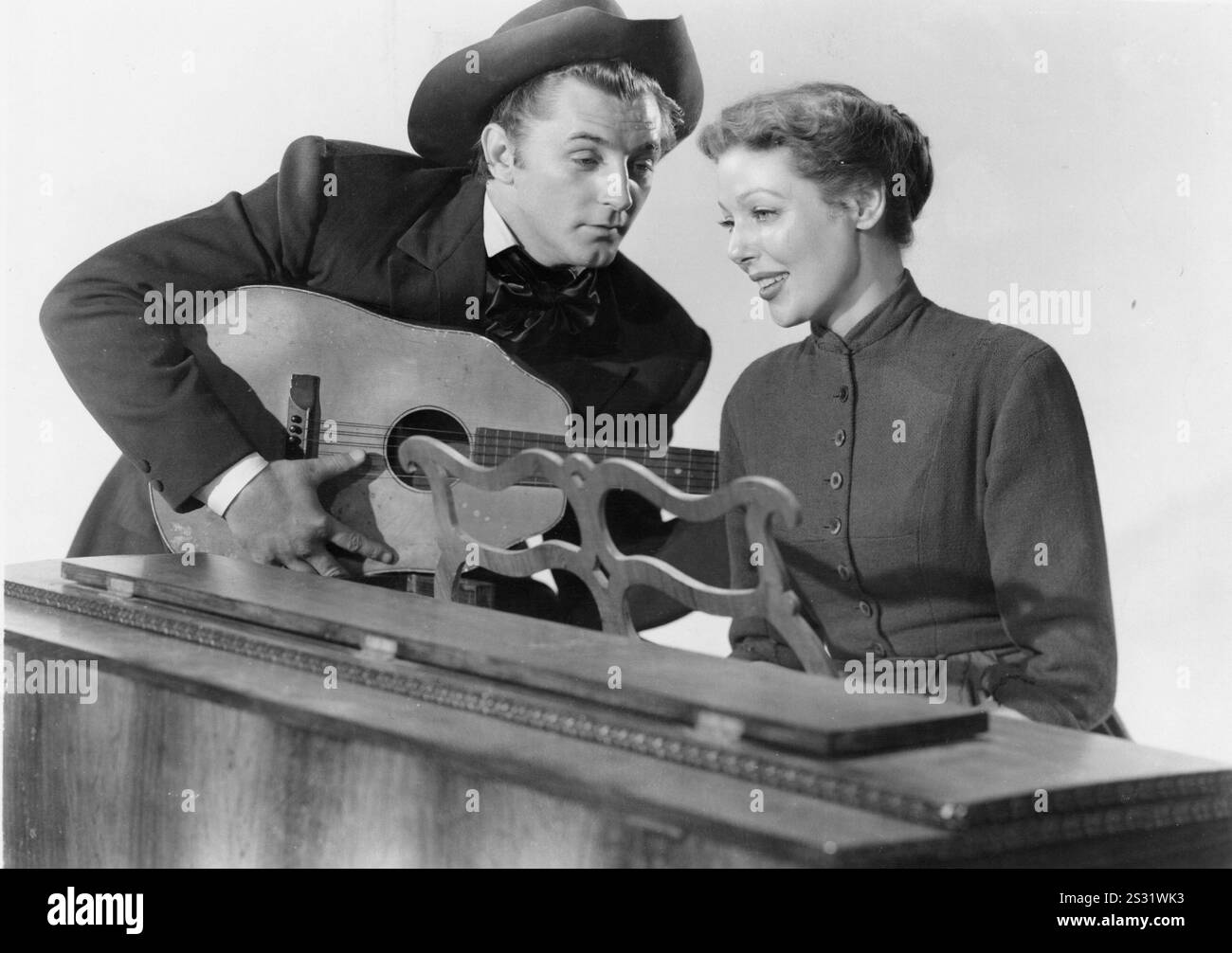 RACHEL UND DER FREMDE ROBERT MITCHUM UND LORETTA JUNGBILD AUS DEM RONALD GRANT ARHCIVE EIN RKO BILD Datum: 1948 Stockfoto