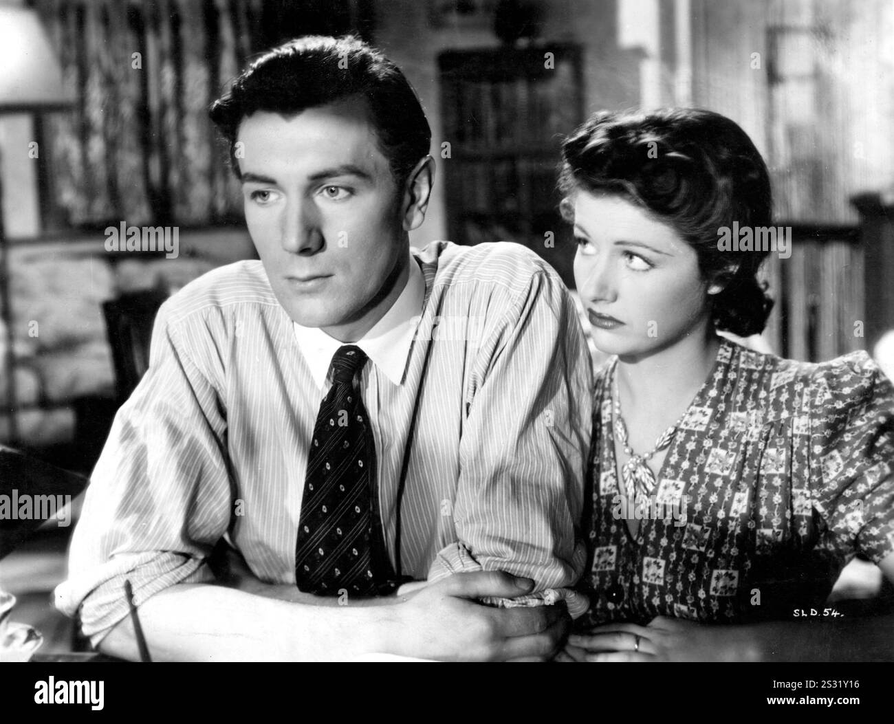 DIE STERNE BLICKEN AUF MICHEL REDGRAVE, MARGARET LOCKWOOD Datum: 1939 Stockfoto