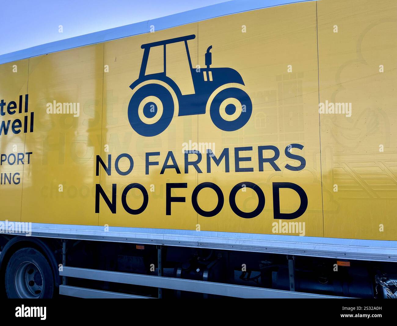 Keine Bauern, kein LKW von Castell Howell in Mumbles. Swansea, Wales, Vereinigtes Königreich. Januar 2025. - Smartphone-aufgenommenes Stockfoto