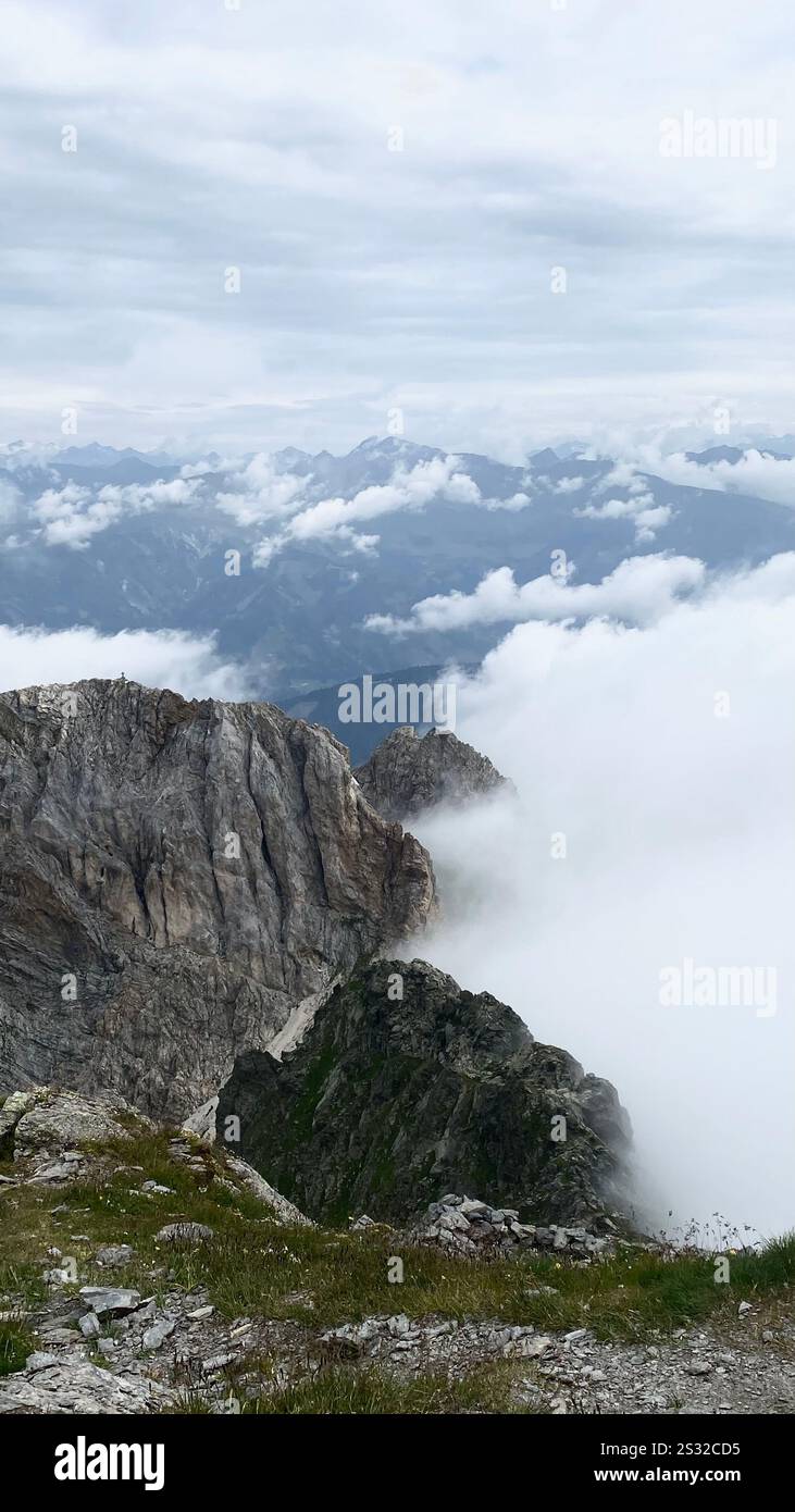 Alpensommer - Smartphone-aufgenommenes Stockfoto