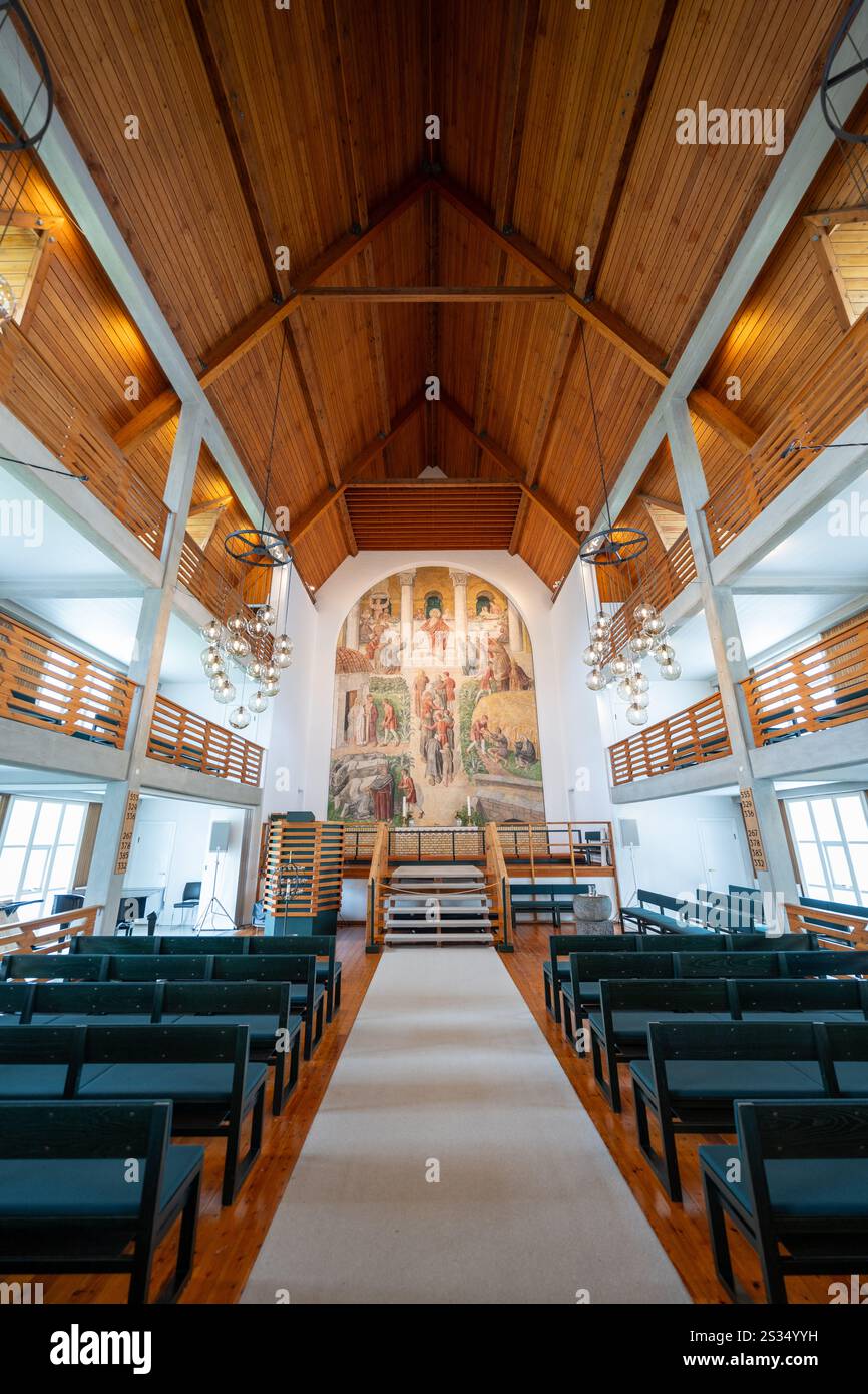 Klaksvik, Färöer-Inseln - 24. Juli 2024: Kirche Christianskirkjan in Klaksvik - Färöer-Inseln Stockfoto