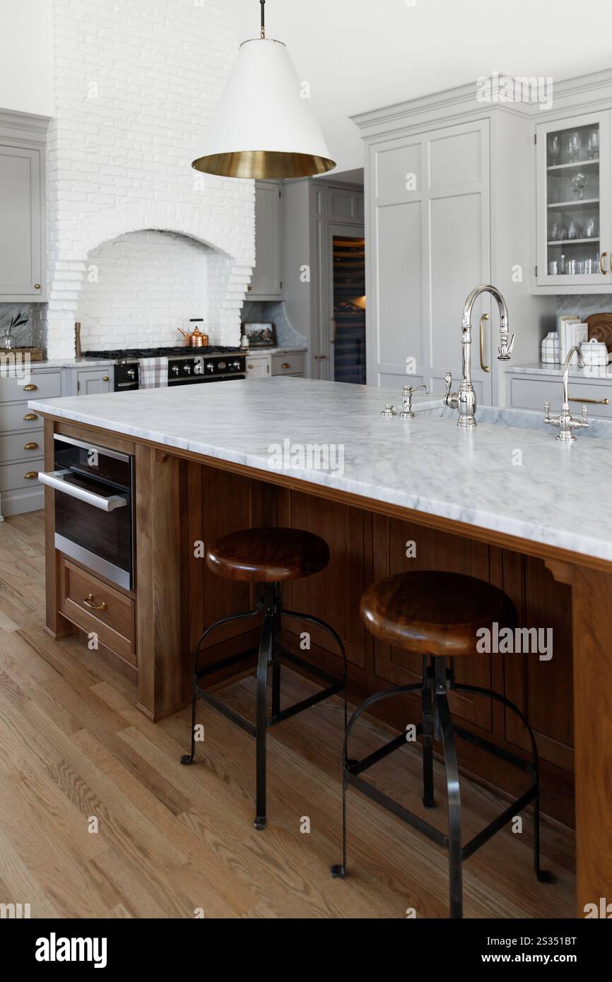 Modern gestaltete Häuser für Familien Stockfoto