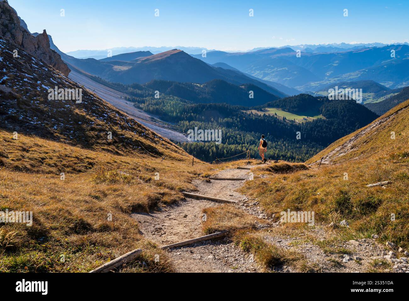 Wandern im Bereich der Geisler Gruppe, Puez-Geisler, Lungiarü, Dolomiten, Italien, Europa Stockfoto