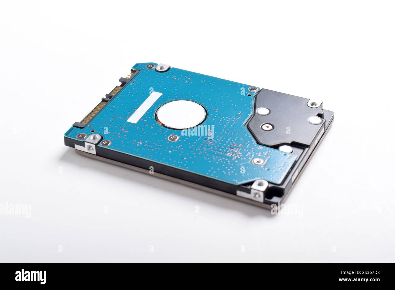 Festplatte isoliert auf weißem Hintergrund. Festplatte des Computers. Computerspeicher. Stockfoto
