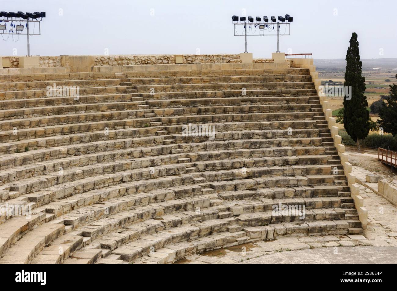 Griechisch-römisches Amphitheater an der archäologischen Stätte Kourion auf Zypern Stockfoto