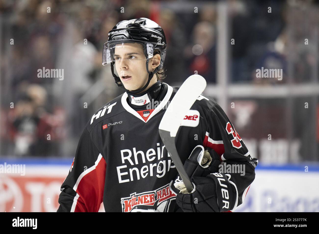 Köln, LanxessArena, Nordrhein-Westfalen, Elias Lindner (Cologne Sharks, #34), PENNY DEL, Cologne Sharks- Eisbaeren Berlin am 07/01/2025 im L Stockfoto