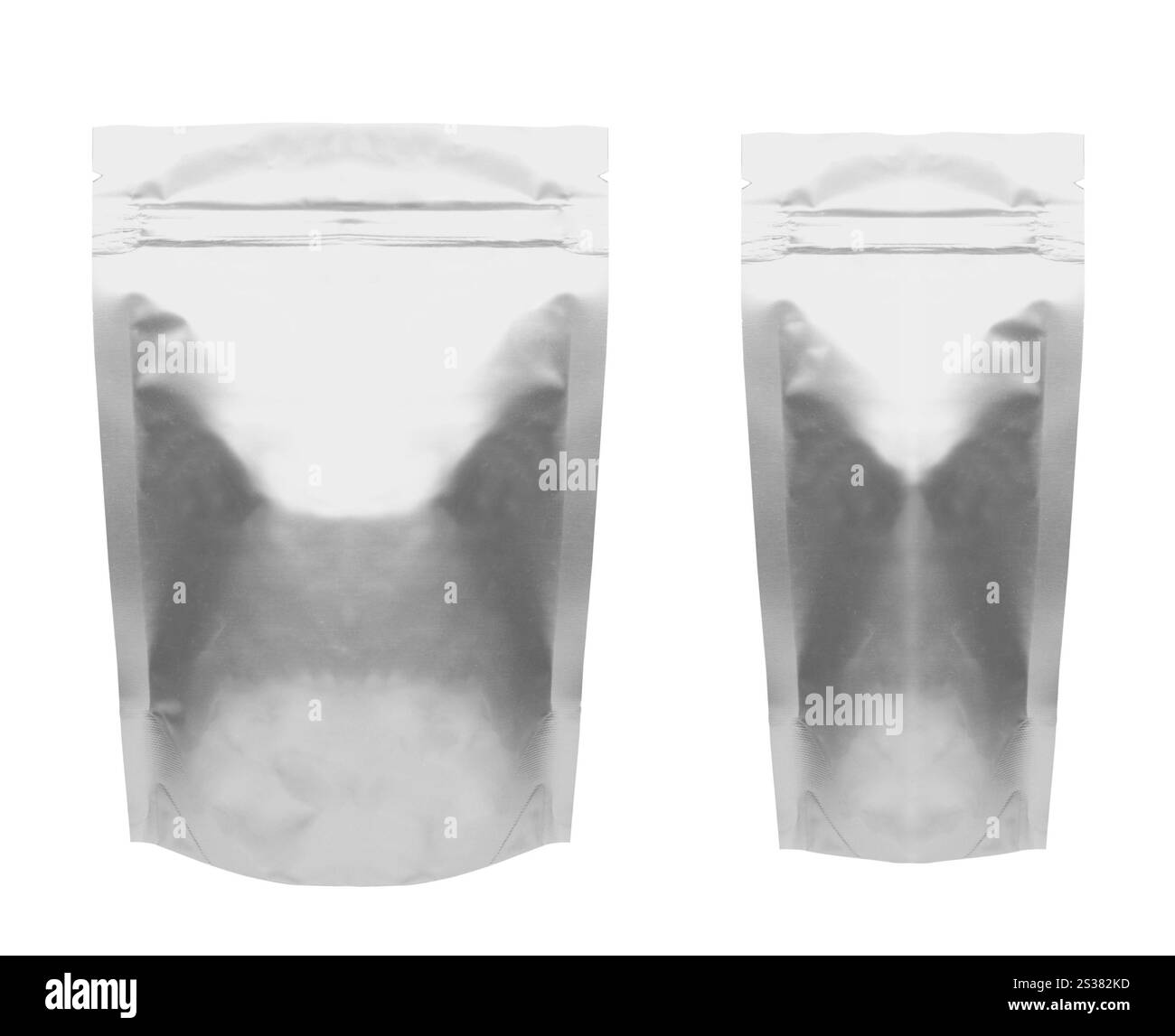 Nahaufnahme eines Aluminiumbeutels isolierte einen weißen Hintergrund. Nahaufnahme eines Aluminiumbeutels Stockfoto