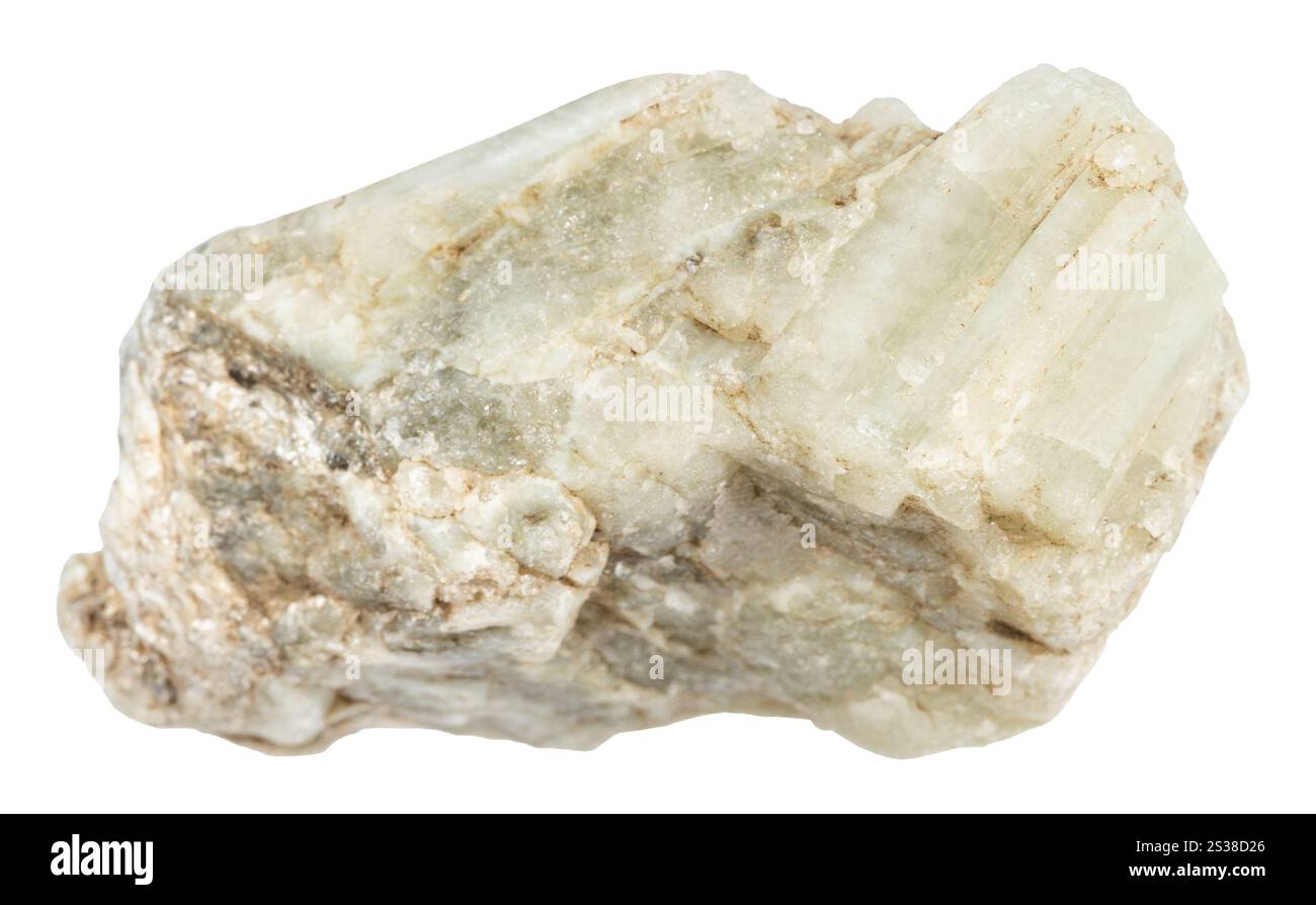 Nahaufnahme einer Probe von Naturstein aus der geologischen Sammlung - unpoliertes beryl-Mineral isoliert auf weißem Hintergrund aus Ural Stockfoto