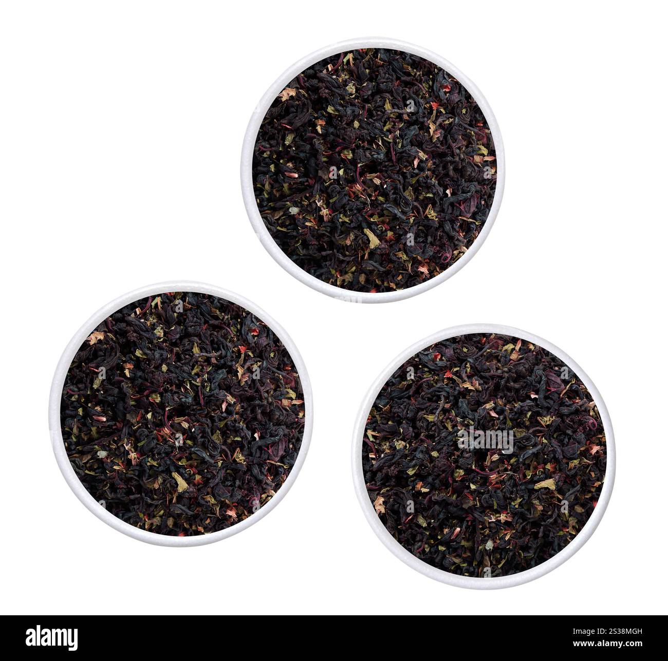 Teetassen mit Tee isoliert auf weißem Hintergrund. Teetassen Stockfoto