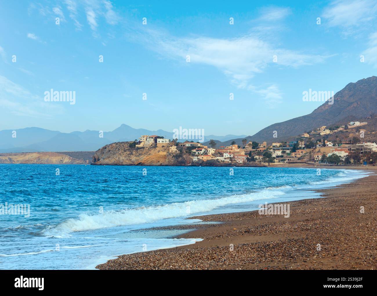 Mittelmeer morgen Sommer Strand an der Küste nicht weit von Mazarron (Murcia, Spanien). Stockfoto
