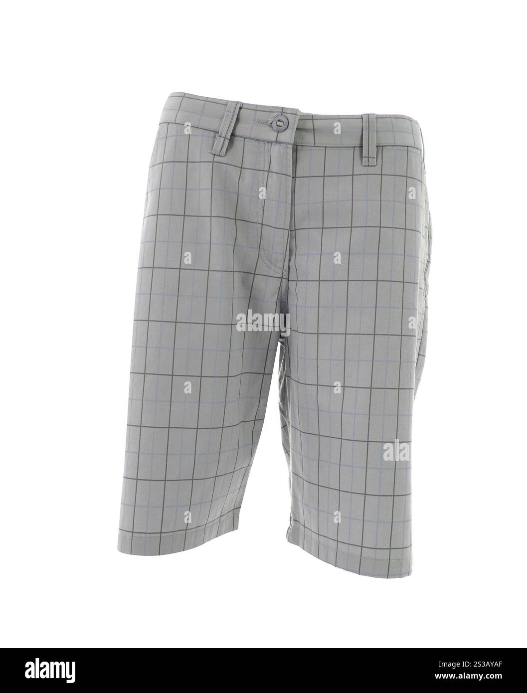 Sommerliche Shorts für Herren in weiß mit natürlichen Schatten. Sommershorts für Herren Stockfoto