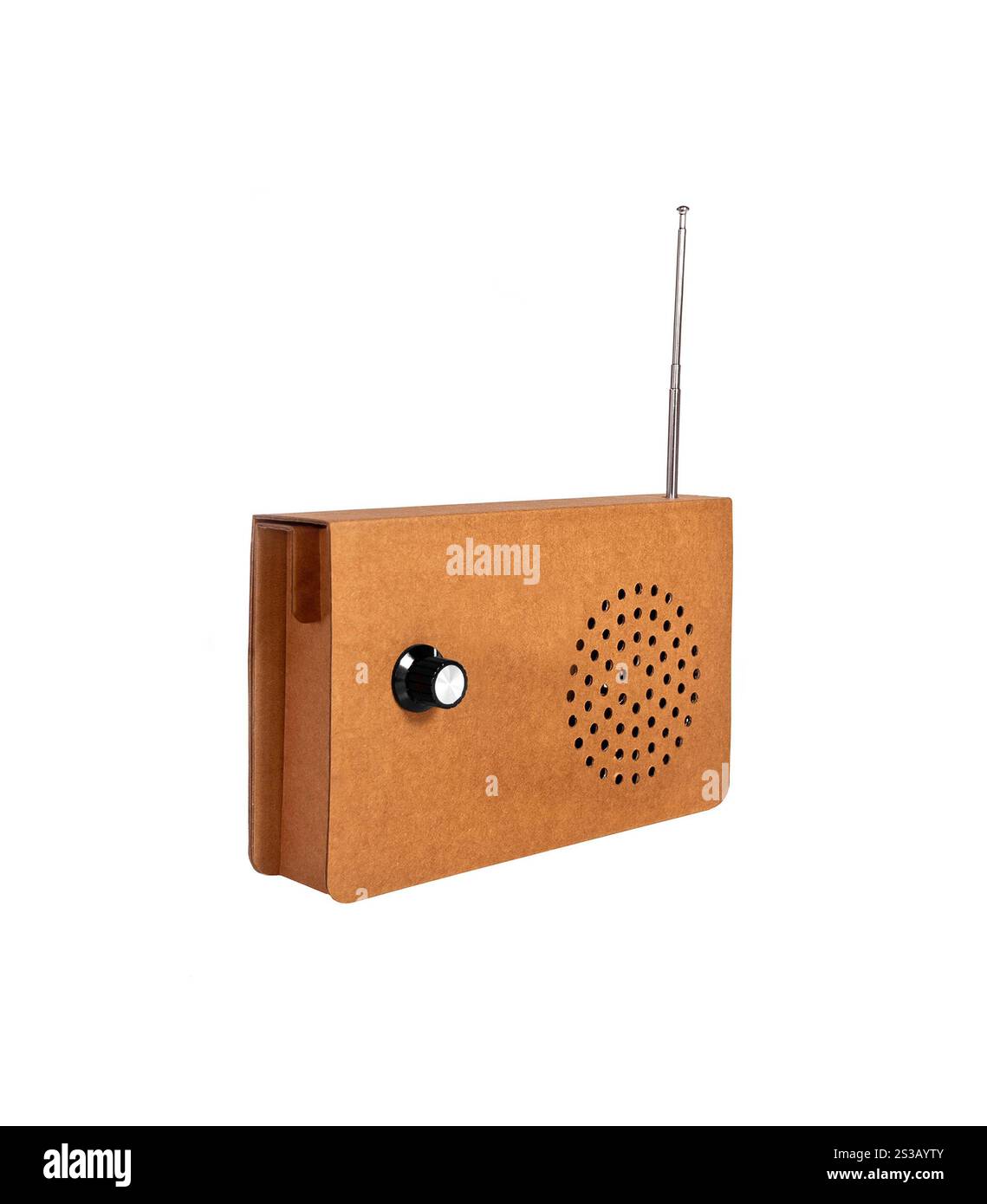 Altes Funkgerät auf weißem Hintergrund isoliert. Altes Funkgerät Stockfoto