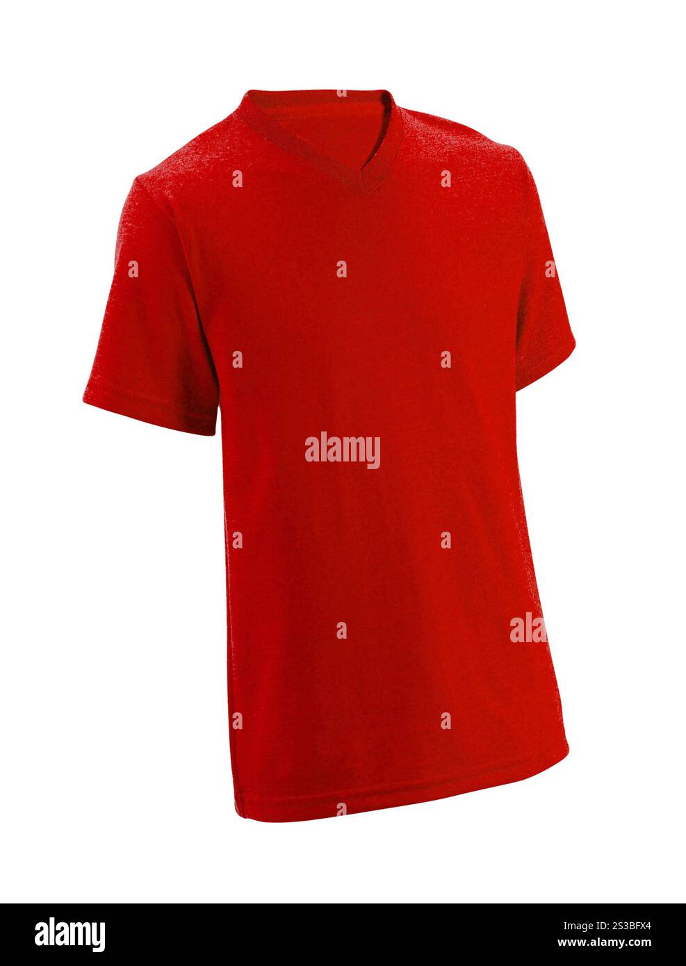 Leeres rotes Baumwoll-T-Shirt isoliert auf einem weißen. Leeres grünes Baumwoll-T-Shirt isoliert auf einem weiß Stockfoto