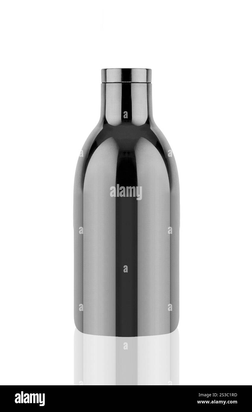 Leere transparente Glasflasche mit isoliertem Verschluss auf weißem Hintergrund. Leere transparente Glasflasche mit Verschluss Stockfoto