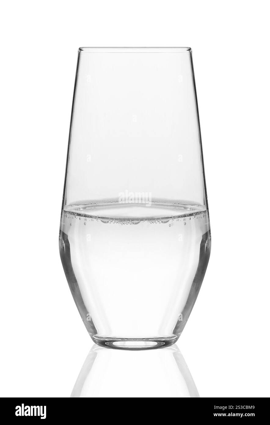 Wasser Glas isoliert Stockfoto