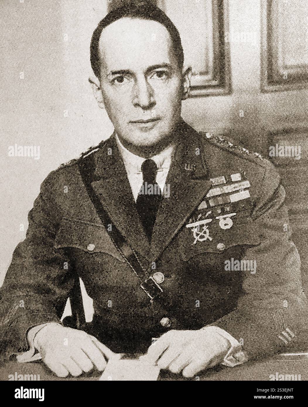 Ein Porträt des US-Generals Douglas MacArthur (1880–1964), der Stabschef, Oberbefehlshaber während verschiedener Konflikte und Oberbefehlshaber der Alliierten während der Besetzung Japans war. Stockfoto