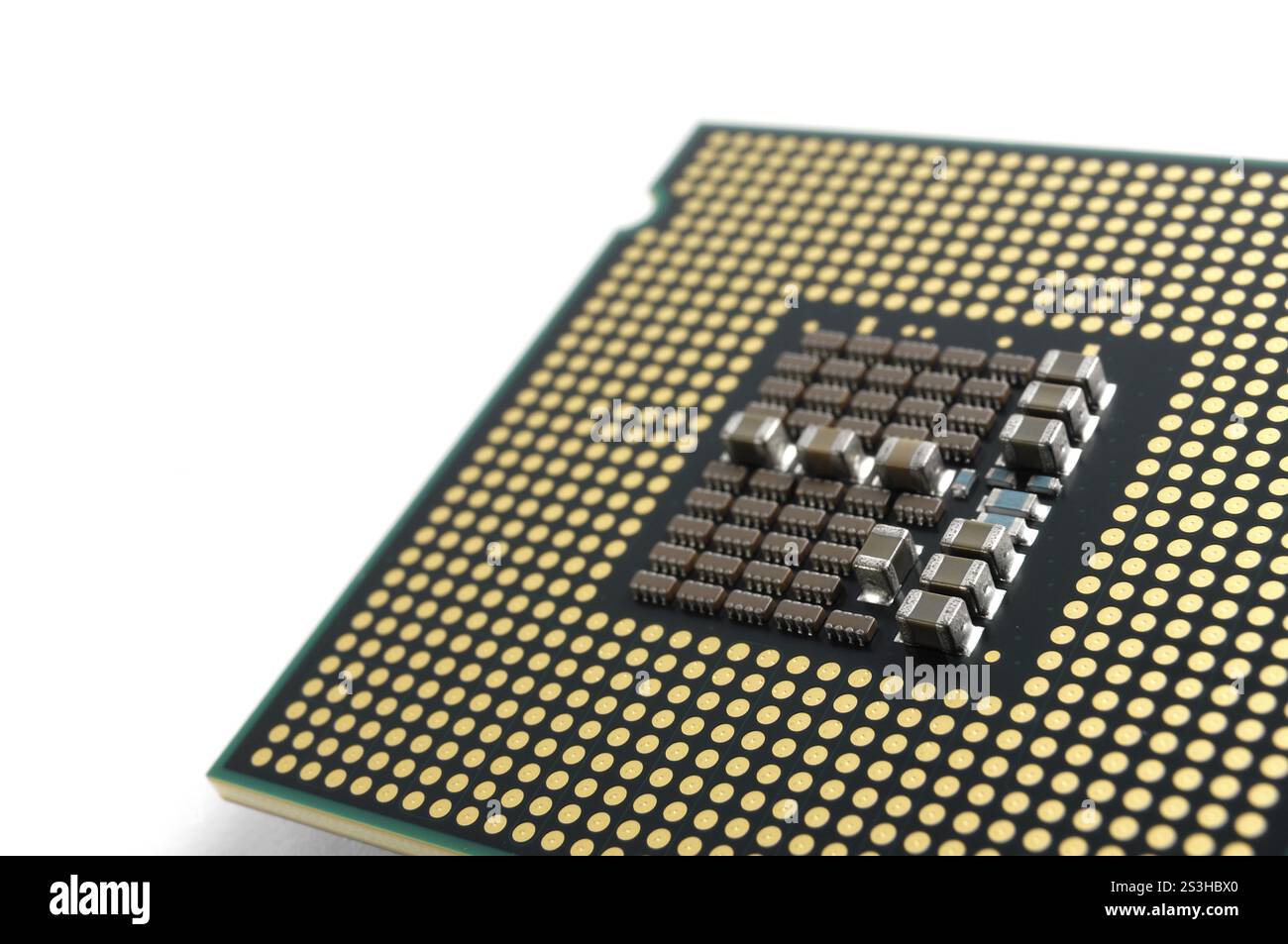 Stockfoto des Intel Core 2 Quad Q6600 CPU Quad Core Computerprozessors Nahaufnahme isolierte Silhouette auf weißem Hintergrund Stockfoto