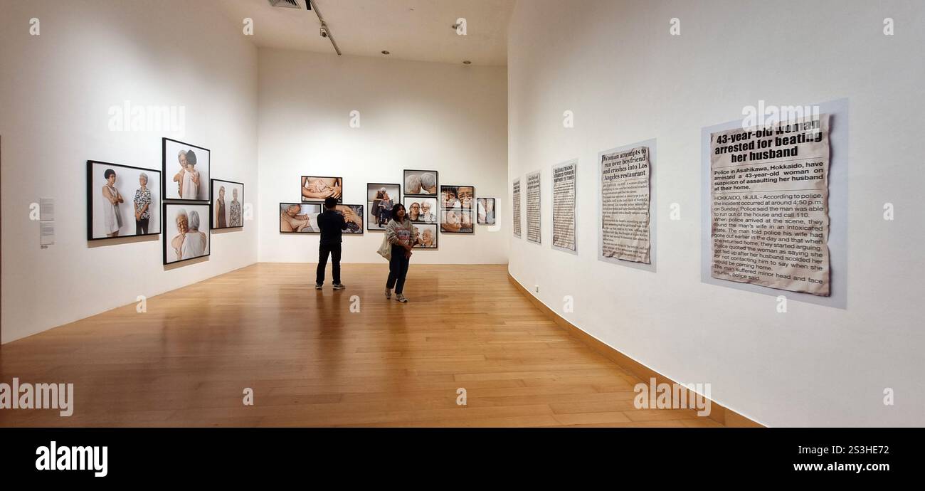 Bangkok, Thailand - 19. Dezember 2024 : Bangkok Art Biennale 2024 Ausstellung im Bangkok Art and Culture Centre (BACC) mit über 100 Kunstwerken bis 33 Stockfoto