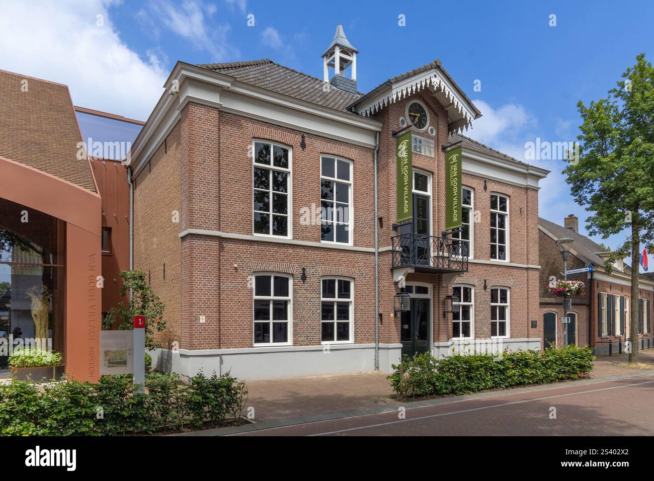Nuenen, Niederlande. 22. Juni 2024. Van Gogh Dorfmuseum mit Dokumentation über den Aufenthalt des Malers Vincent van Gogh. Das Museum befindet sich Stockfoto