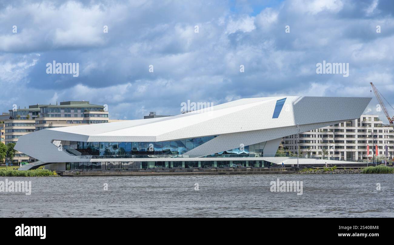Amsterdam, Niederlande. 15. Juni 2024. Eye Filmmuseum Gebäude. Eye verwaltet das nationale Filmerbe der Niederlande und unterhält eine Sammlung Stockfoto