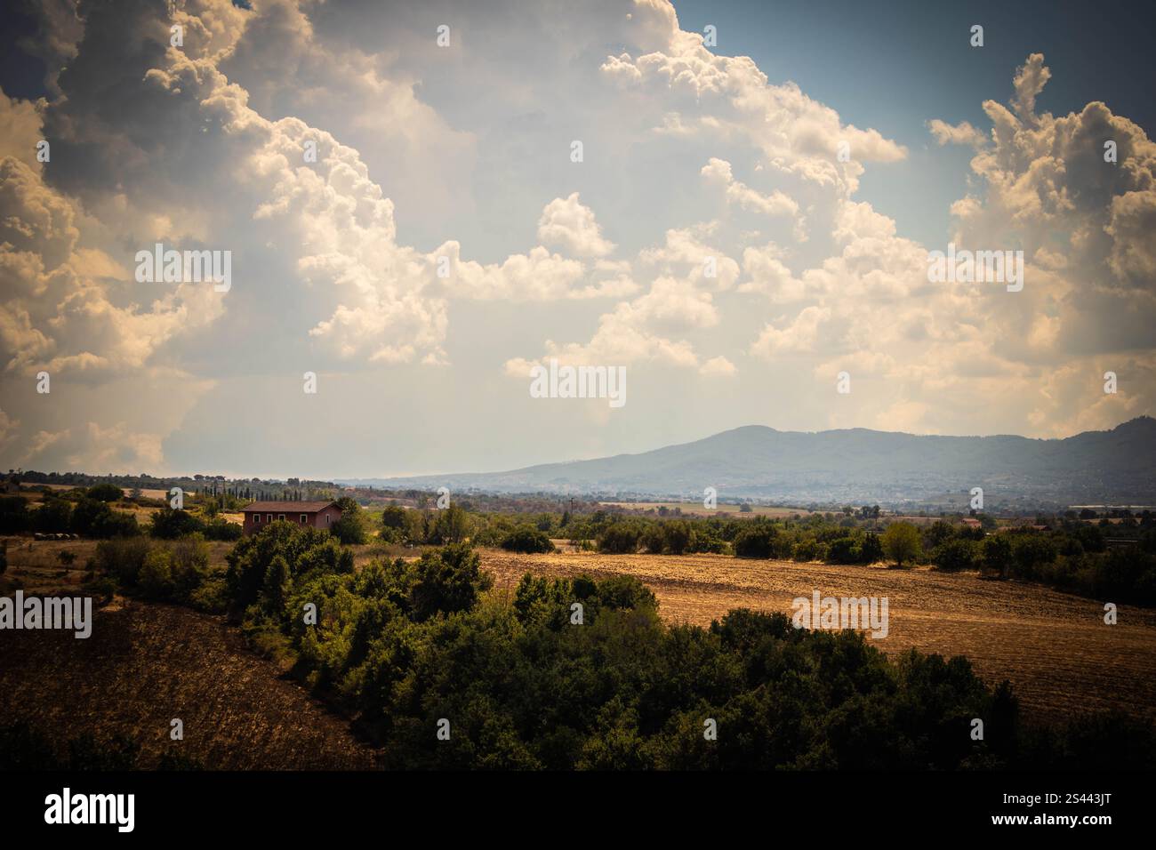 Italienische Landschaft vom Roccabruna-Turm Stockfoto