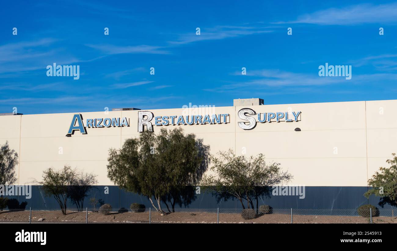 Tucson, AZ - 23. November 2024: Arizona Restaurant Supply ist ein landesweiter Full-Service-Anbieter für das Gastgewerbe. Stockfoto