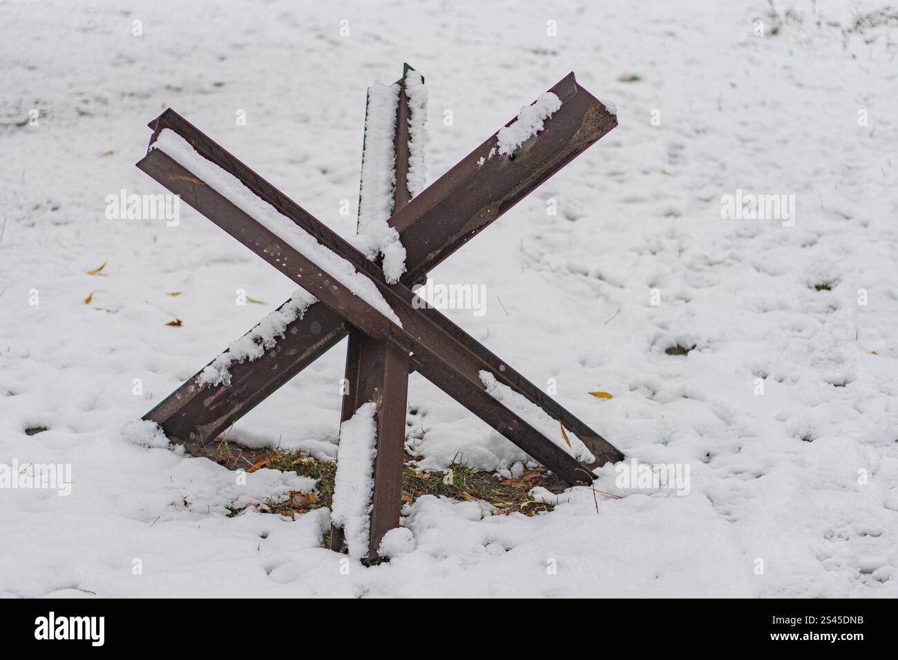 Tschechoslowakische Befestigungsanlagen des Zweiten Weltkriegs an der Grenze die tschechischen Igel waren sehr effektiv gegen Panzer. A Stockfoto